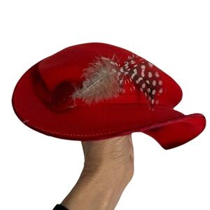 Vintage 1940s The Emporium women’s wool red top hat Dame cap pristine